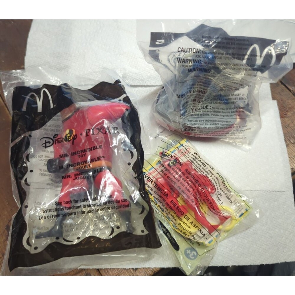 Lot of 3 McDonald's/Wendy's Toys In Package Mr Incredible Blue Power Ranger 2005